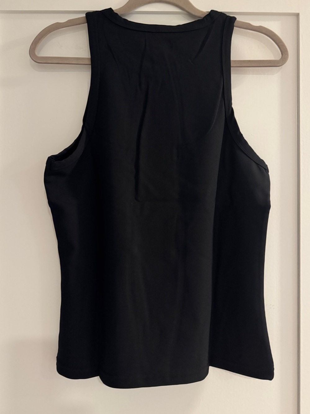 ALLFENIX NWT Ribbed Active Tank in Black | Size Large - Picture 7 of 7